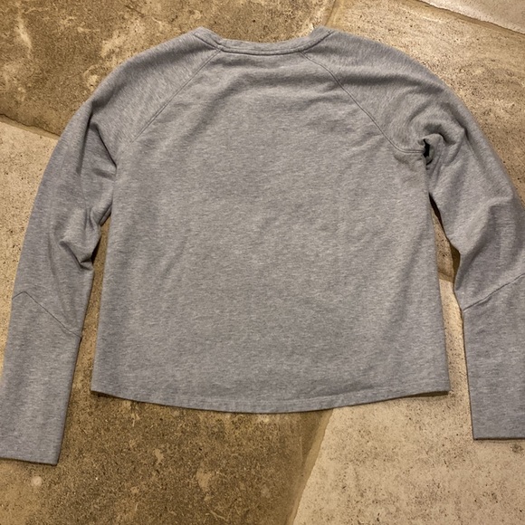 Athleta 🔥 Gray Crew Neck Sweatshirt Sz S - Picture 7 of 7